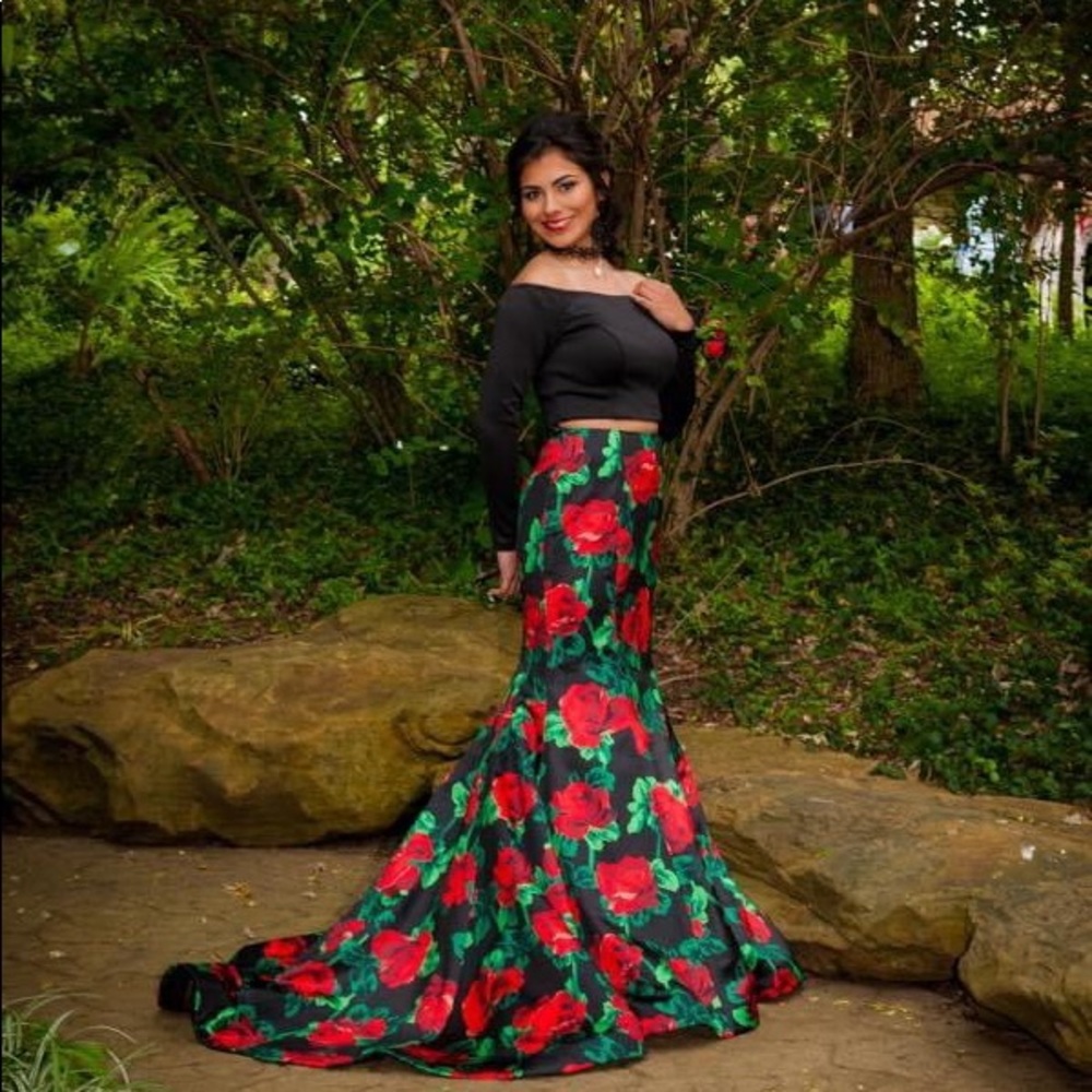 AMAZING Sherri Hill Dress
